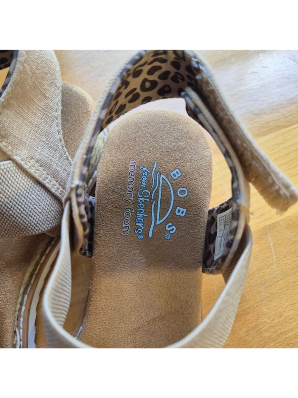 BOBS By Skechers Womens Beige Open-Toe Sandals With Memory Foam 6.5 - Picture 4 of 8